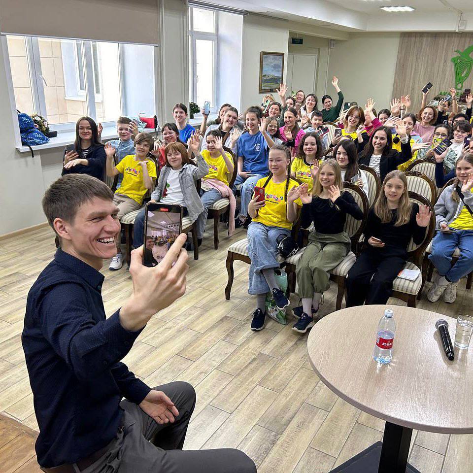 «Людям просто не хватает поддержки и чтобы их признали»